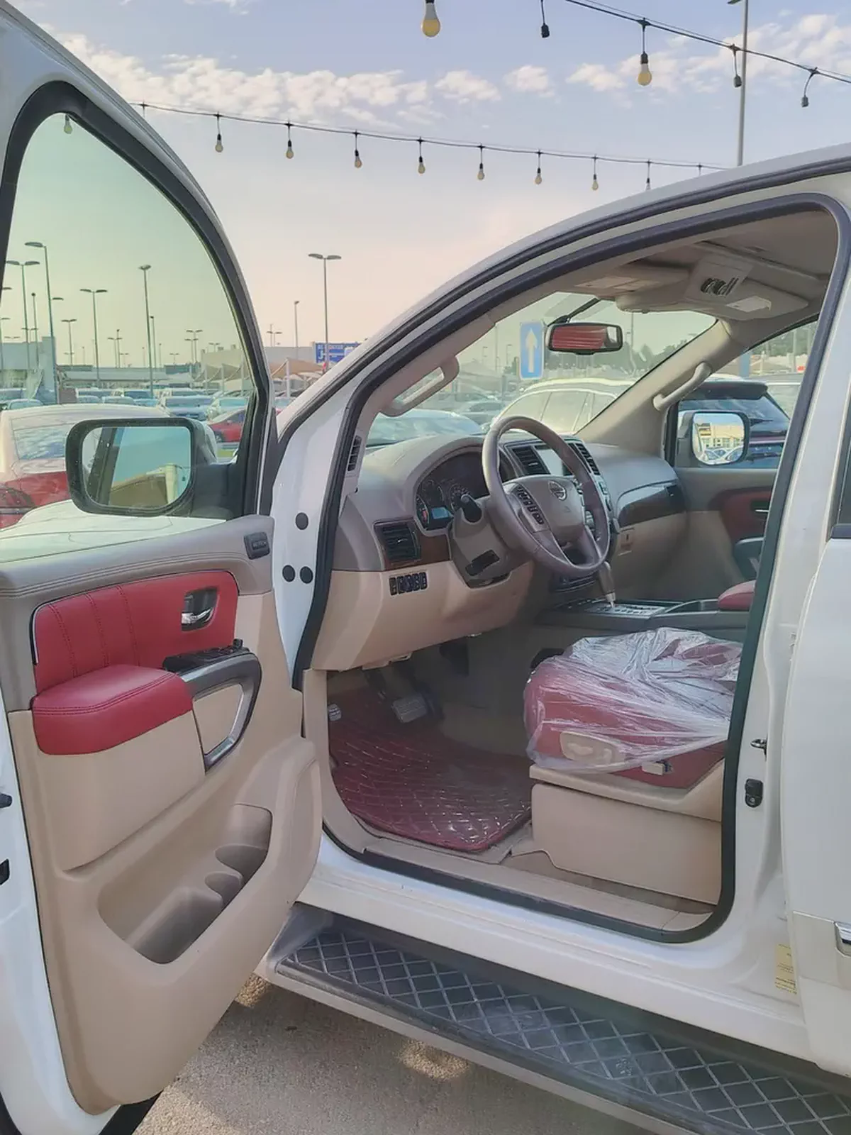 Nissan Armada LE 2015, GCC Specs - Well Maintained!-6-6