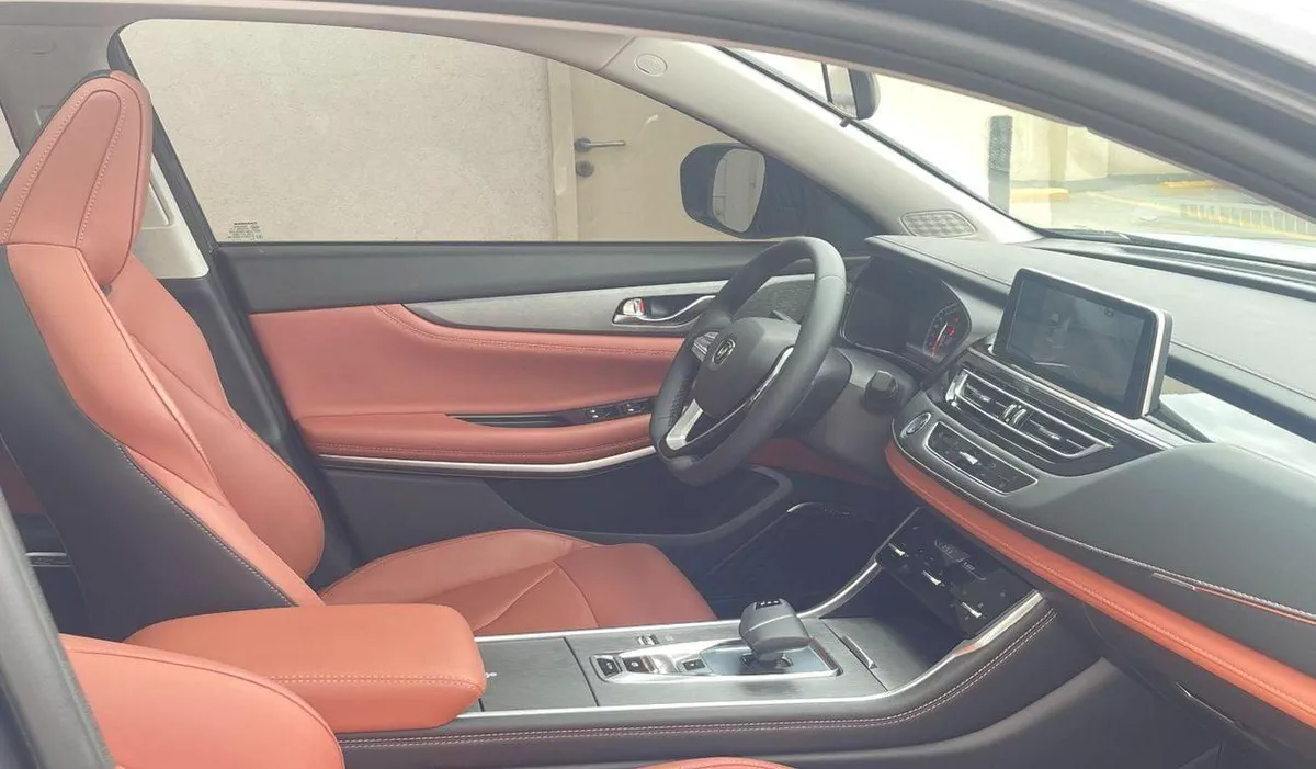 Changan CS75  Full option - leather interior - panoramic roof -360 degree camera-6-0