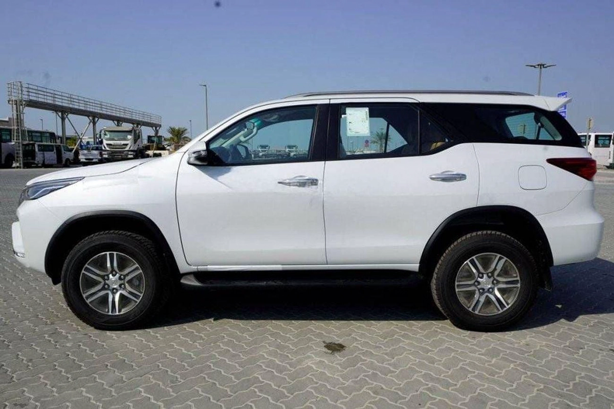 Toyota Fortuner 4.0L GXR-1-1