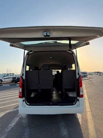 Toyota Hiace  2019 Toyota Hiace 3.5L V6 - Passenger - Patrol Manual - 13 Seater - No Accident Gcc Specs --17