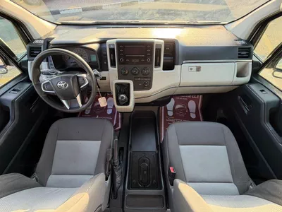 Toyota Hiace  2019 Toyota Hiace 3.5L V6 - Passenger - Patrol Manual - 13 Seater - No Accident Gcc Specs --8