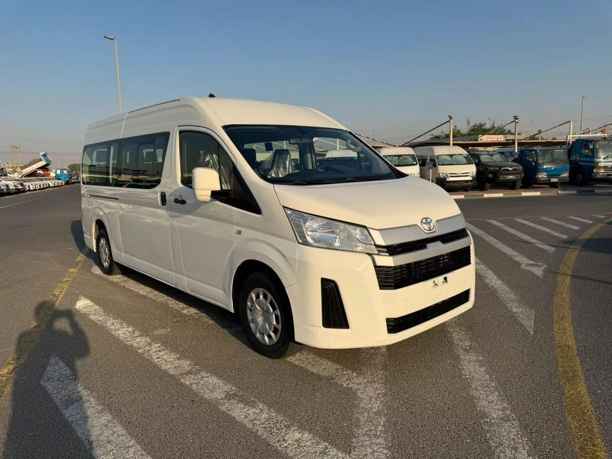 Toyota Hiace  2019 Toyota Hiace 3.5L V6 - Passenger - Patrol Manual - 13 Seater - No Accident Gcc Specs -