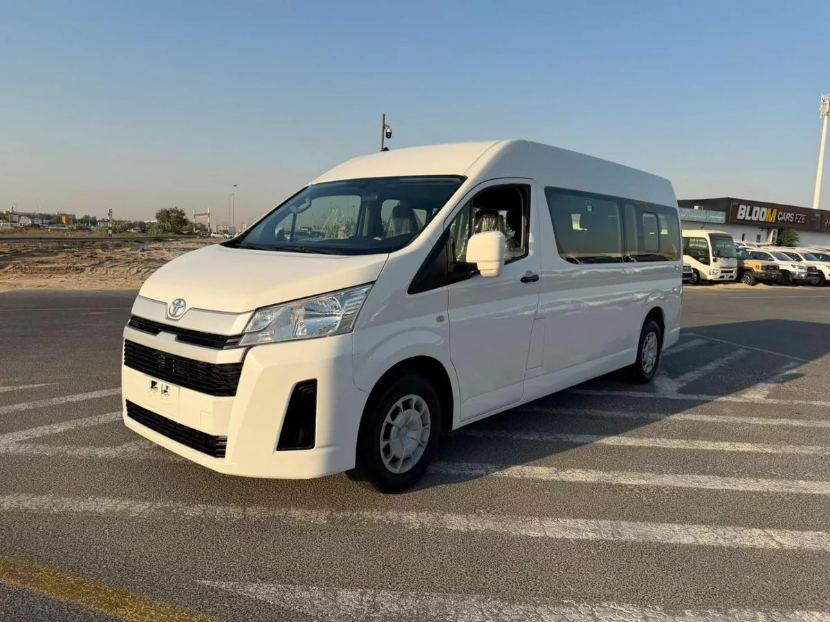 Toyota Hiace  2019 Toyota Hiace 3.5L V6 - Passenger - Patrol Manual - 13 Seater - No Accident Gcc Specs --1-0