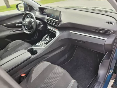 Peugeot 3008 Active Plus 2022 GCC Full New Condition Low KM Single Hand Driven Car Premium Condition-9