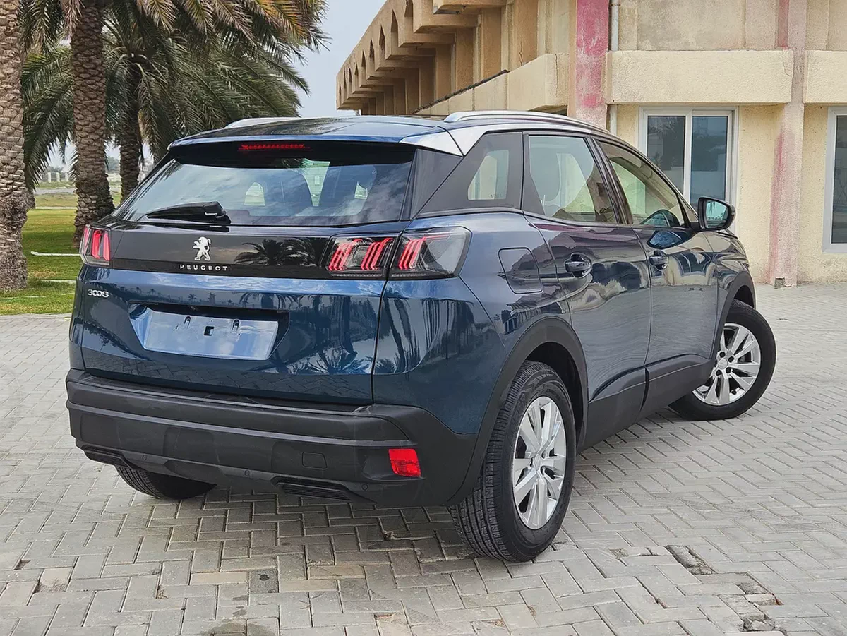 Peugeot 3008 Active Plus 2022 GCC Full New Condition Low KM Single Hand Driven Car Premium Condition-14-14