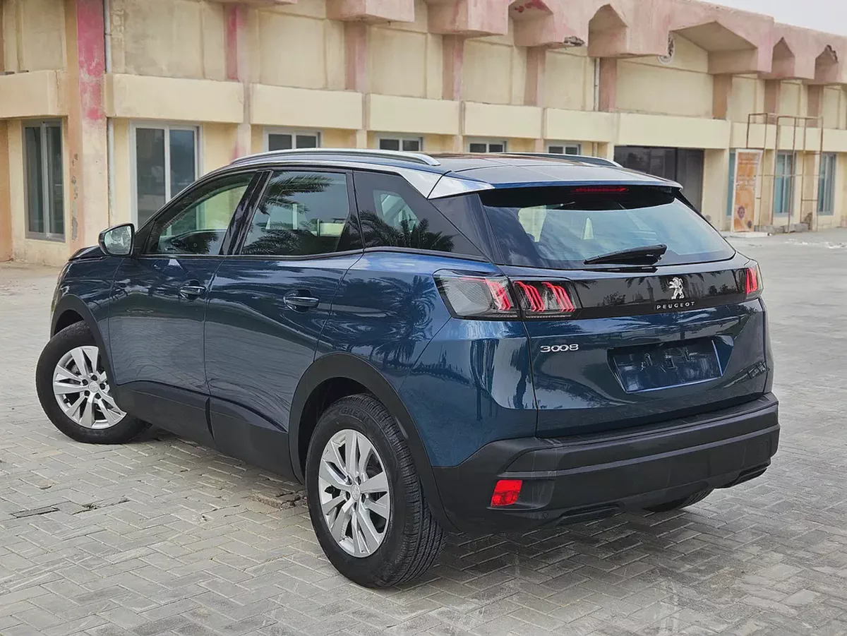 Peugeot 3008 Active Plus 2022 GCC Full New Condition Low KM Single Hand Driven Car Premium Condition-16-16