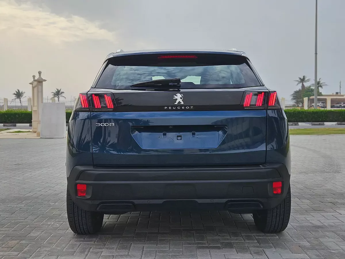 Peugeot 3008 Active Plus 2022 GCC Full New Condition Low KM Single Hand Driven Car Premium Condition-17-17