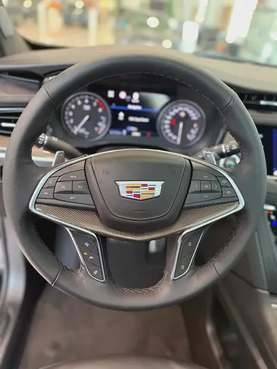 2025 Cadillac XT5 Sport - GCC Specs - Brand New!-13