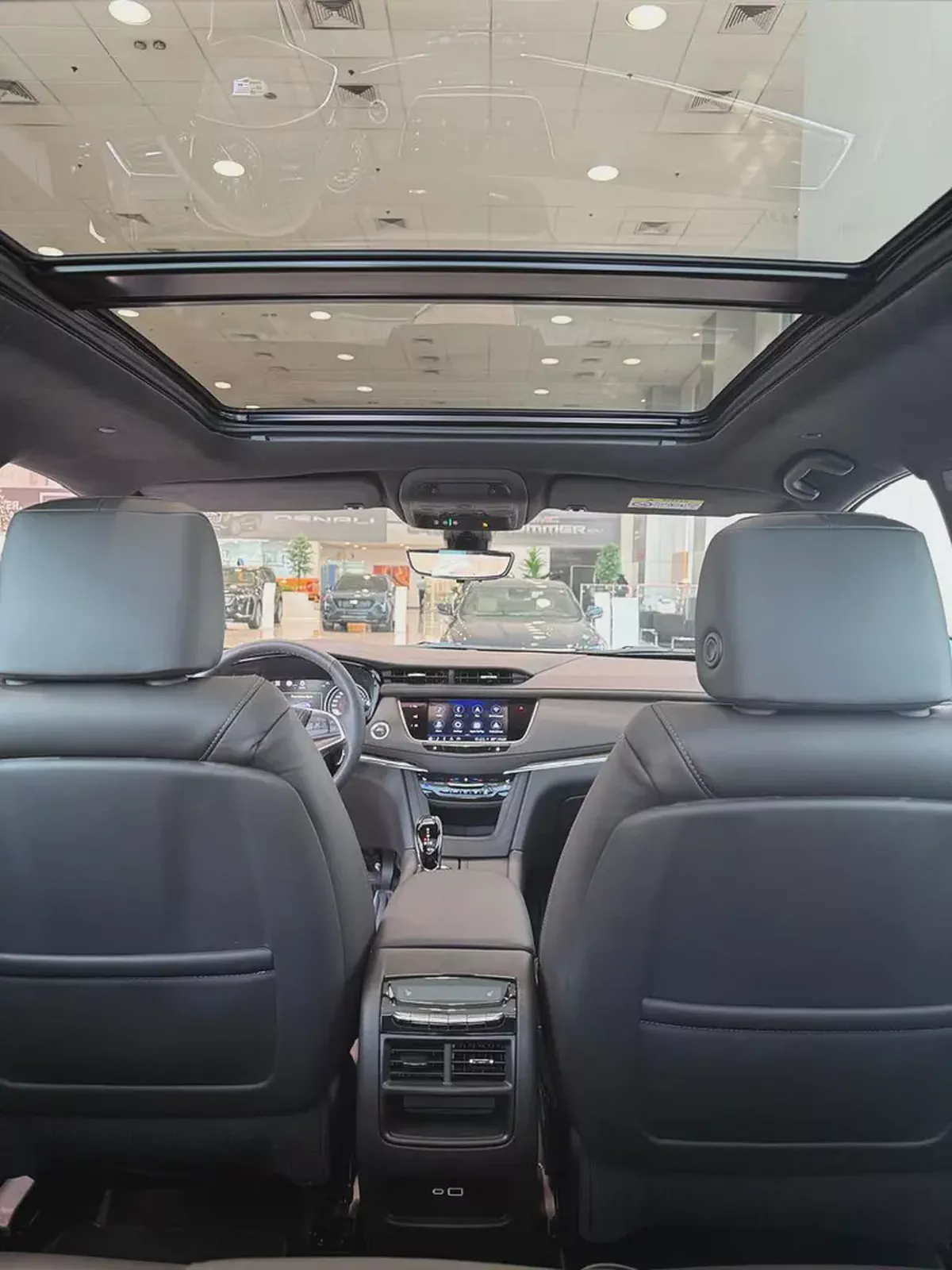 2025 Cadillac XT5 Sport - GCC Specs - Brand New!-9-9