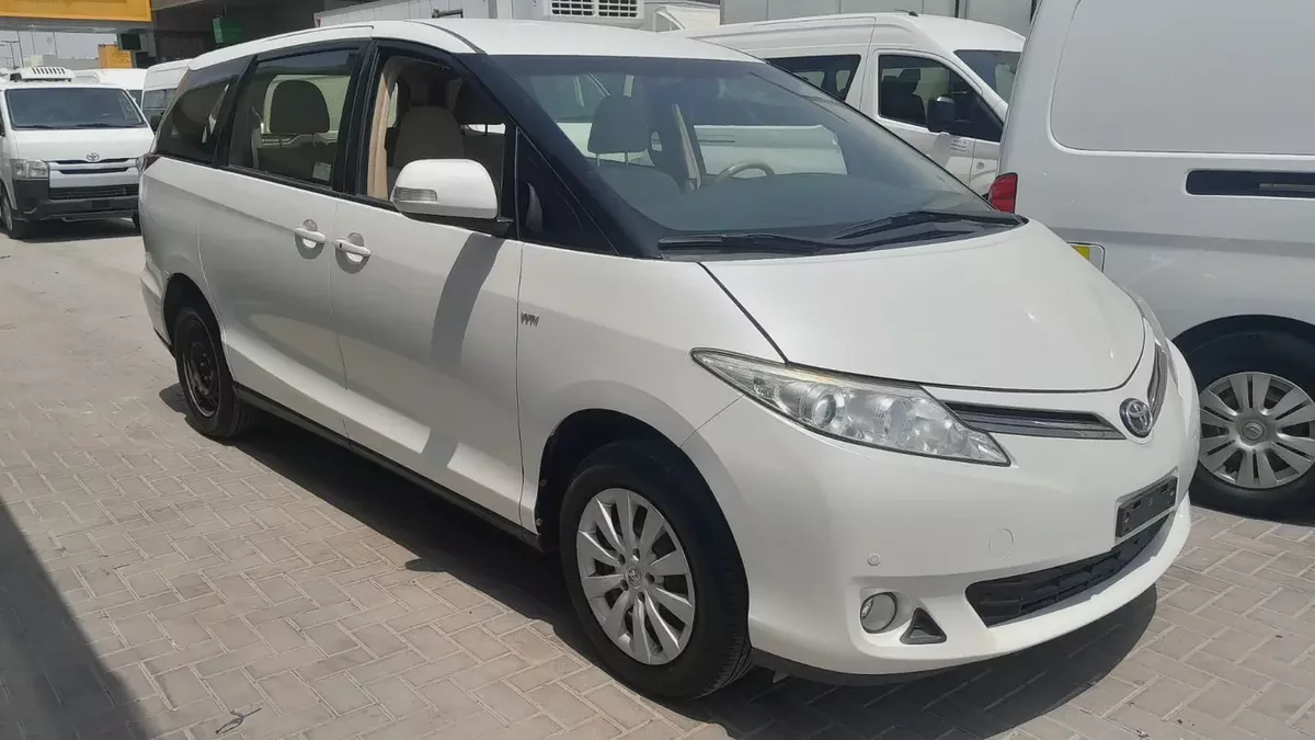 Toyota Previa GCC | 2019 | Spacious Family MPV Model: 2019 Mileage: 235,049 KM Specification: GCC Co-1-1