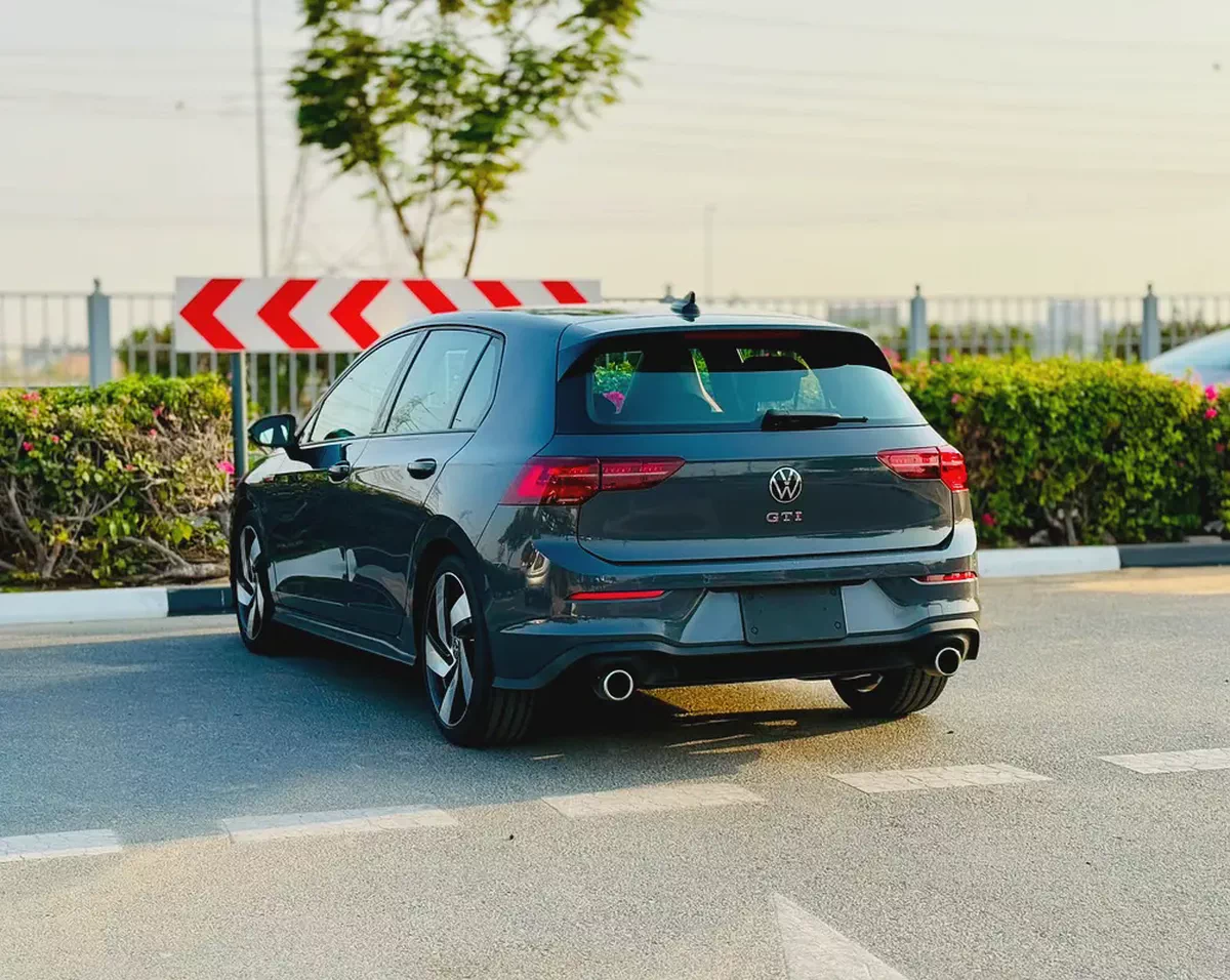Volkswagen Golf GTI 2.0L Turbo P1 2024 GCC  Brand New Condition Under Warranty-5-5