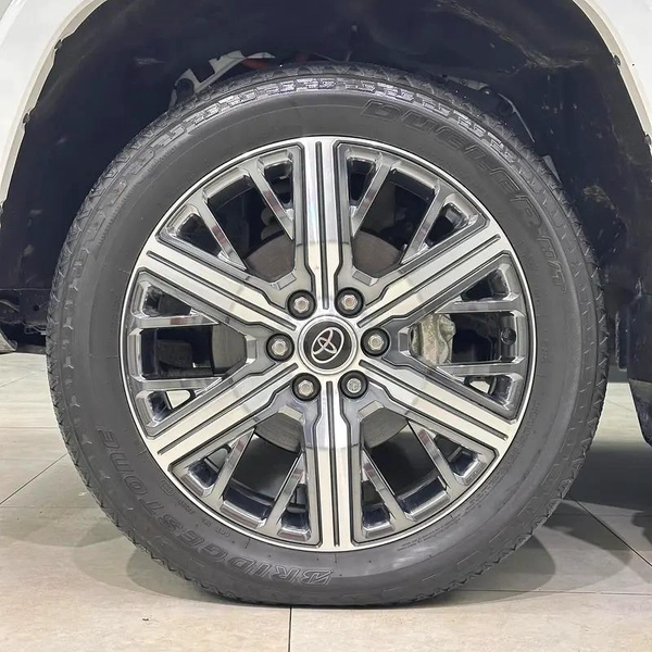 Toyota Tundra Capstone