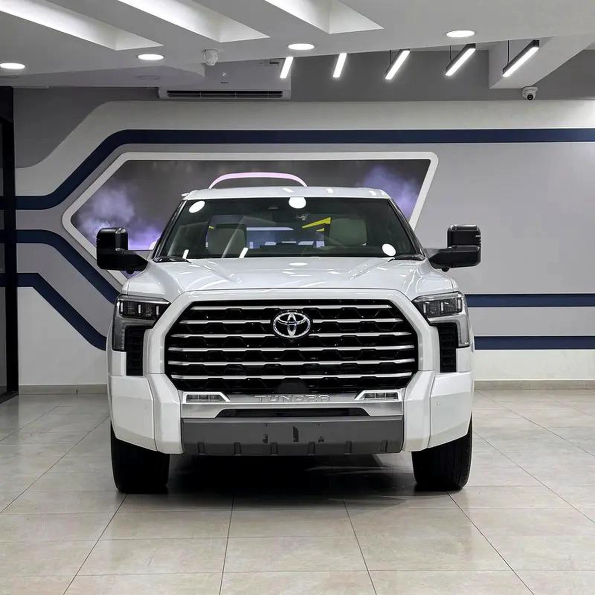 Toyota Tundra Capstone-1-1