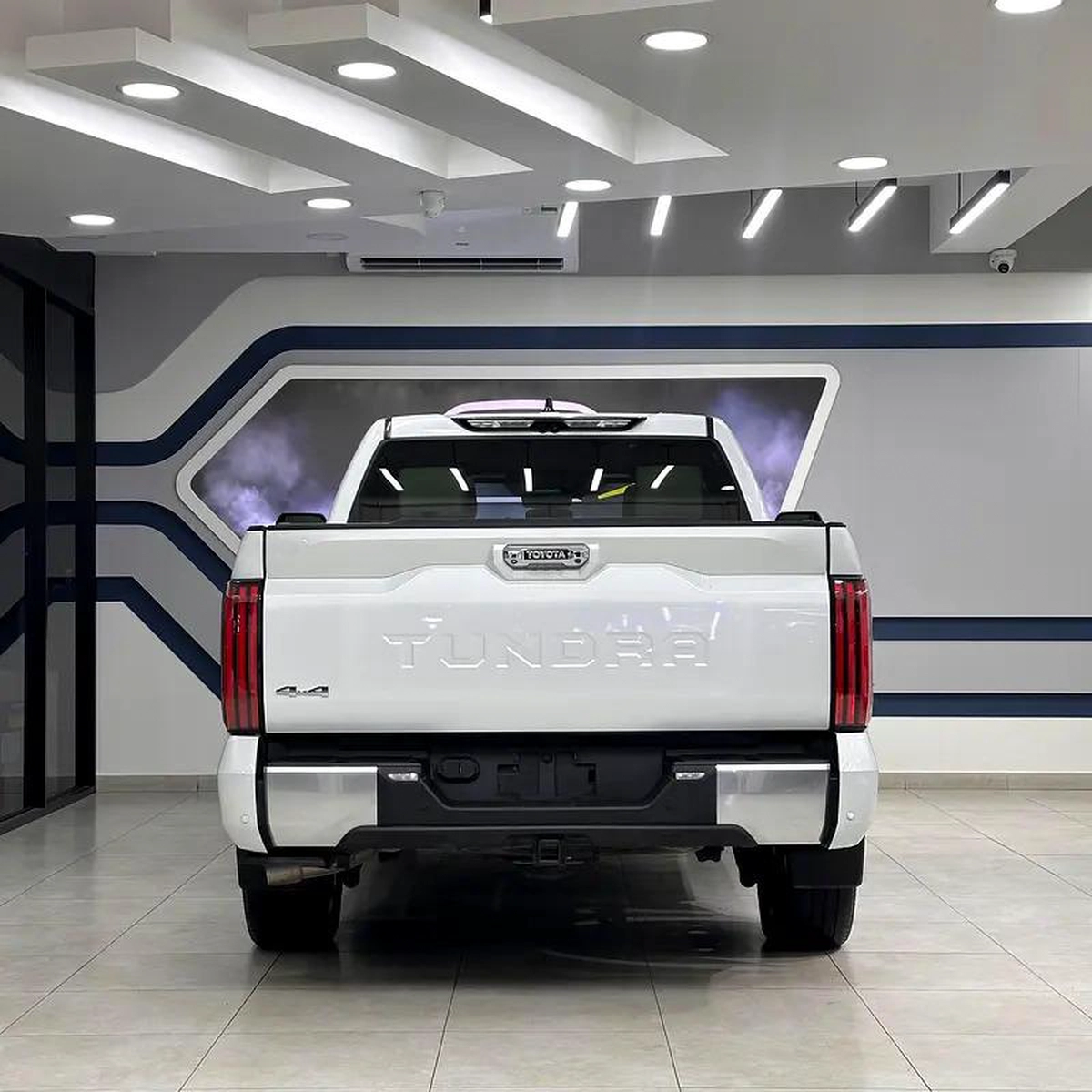 Toyota Tundra Capstone-13-13