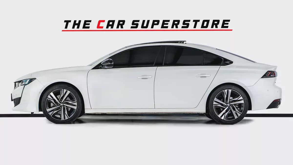 Peugeot 508 GT-GCC-1 Owner-Al Nabooda Warranty-Exclusive Leather Sports Seats With White Stitching-4-4