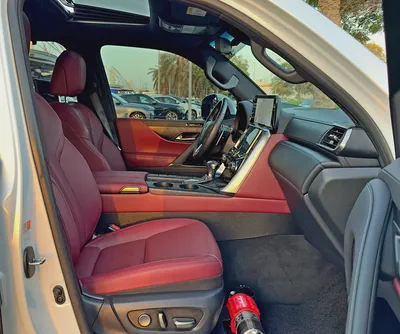 2023 Lexus LX600 Ash Wood, Dealer Warranty, GCC Specifications-10