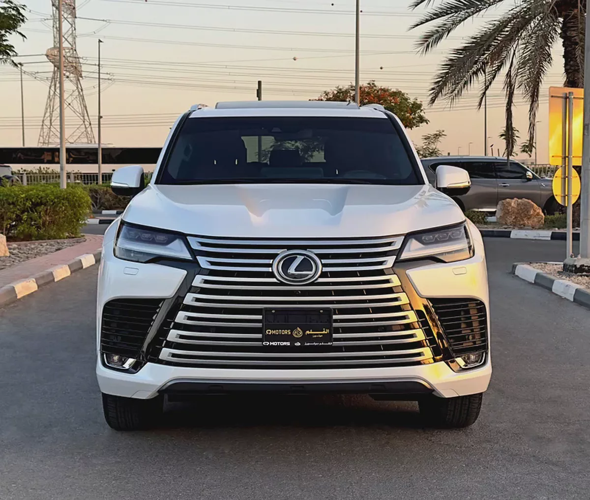 2023 Lexus LX600 Ash Wood, Dealer Warranty, GCC Specifications-1-1