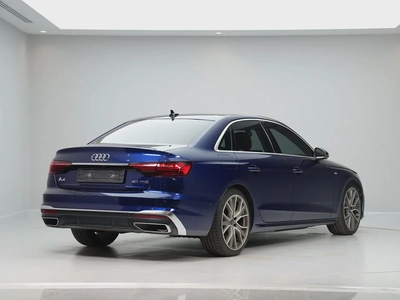 Audi A4 2022 SPORT LINE | GCC specs | Great condition-6