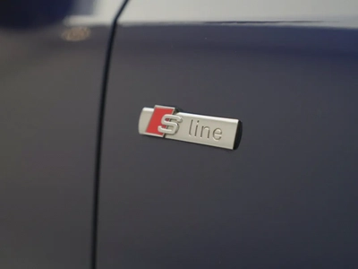 Audi A4 2022 SPORT LINE | GCC specs | Great condition-7