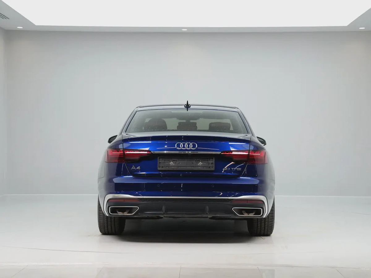 Audi A4 2022 SPORT LINE | GCC specs | Great condition-5-5