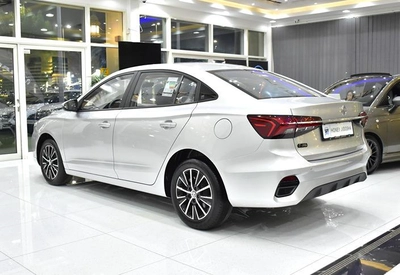 MG 5 ( 2026 Model ) in Silver Color GCC Specs-4