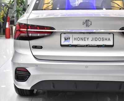 MG 5 ( 2026 Model ) in Silver Color GCC Specs-9