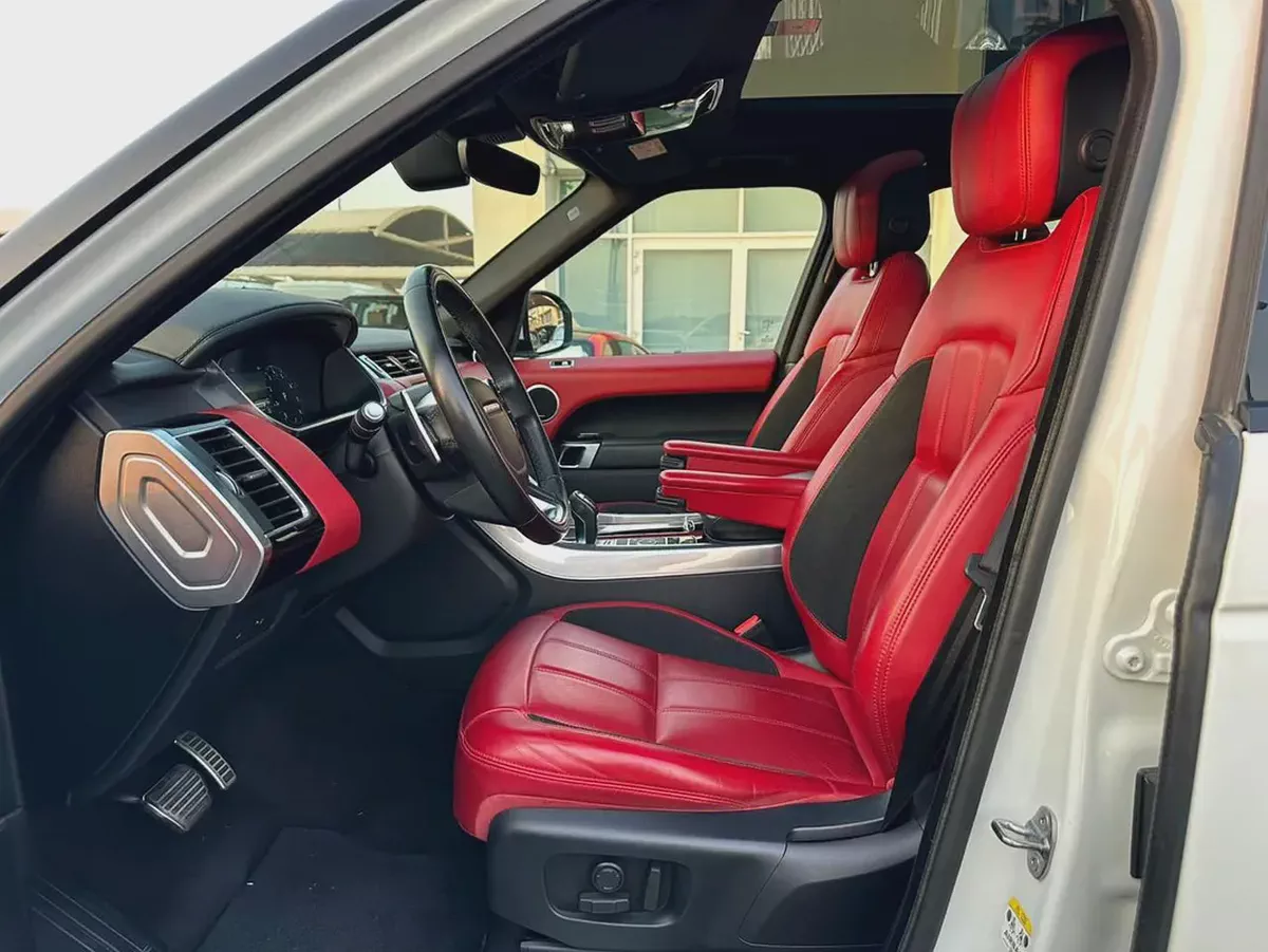 (2018 ) RANGE ROVER // SPORT V6 // GCC // EXCELLENT CONDITION //-10-10