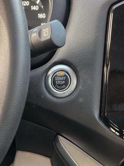 Nissan XTerra  2.5L 4WD GCC SPECS SE 2.5L 4WD-5
