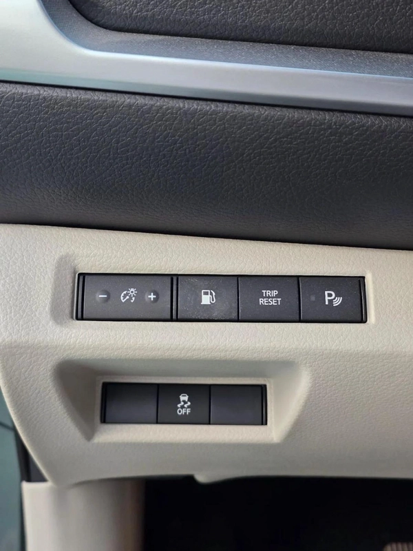 Nissan XTerra  2.5L 4WD GCC SPECS SE 2.5L 4WD