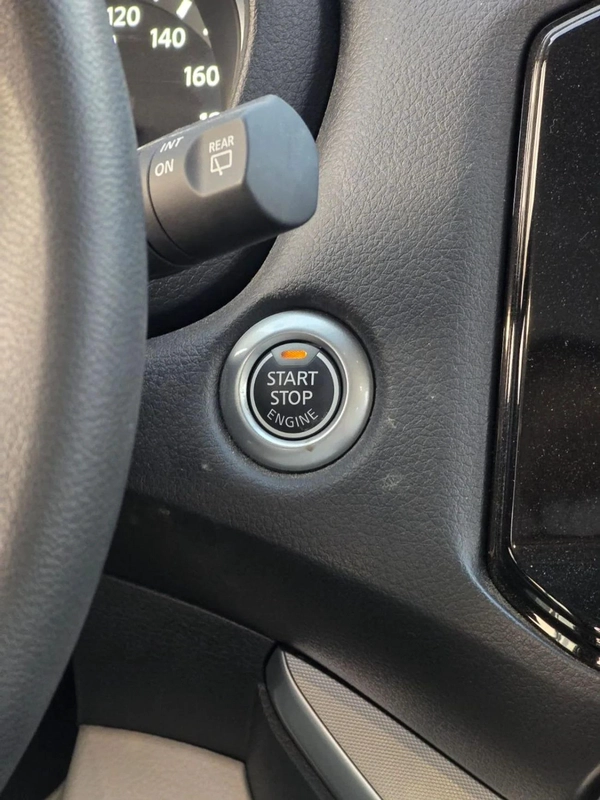 Nissan XTerra  2.5L 4WD GCC SPECS SE 2.5L 4WD