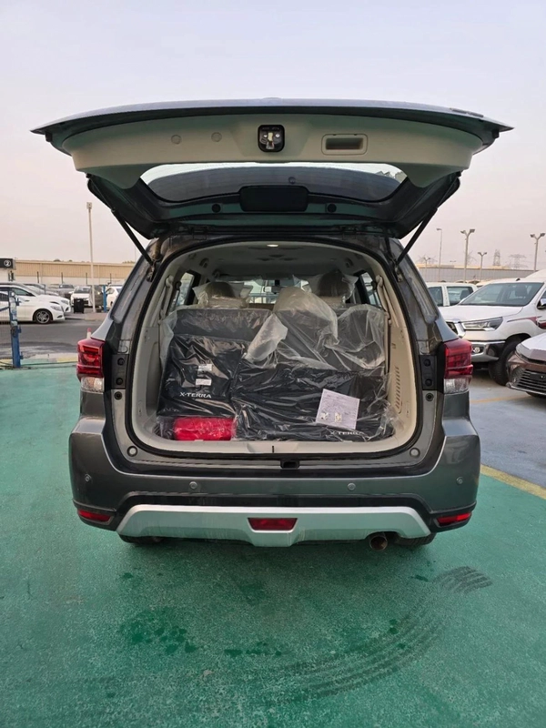 Nissan XTerra  2.5L 4WD GCC SPECS SE 2.5L 4WD