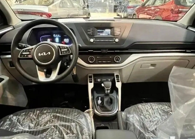 KIA CARENS GCC SPECS RED COLOR-6