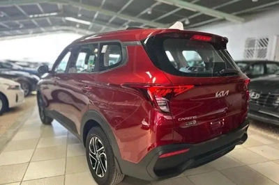 KIA CARENS GCC SPECS RED COLOR-2