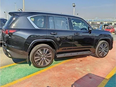 Lexus LX600 Signature LEXUS LX 600 SIGNTURE BLACK/RED-3