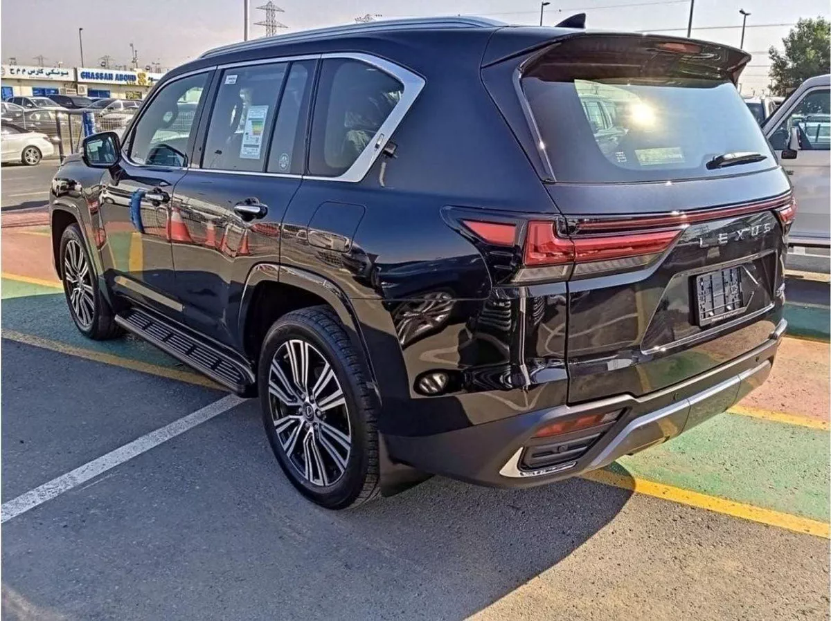 Lexus LX600 Signature LEXUS LX 600 SIGNTURE BLACK/RED-4-0