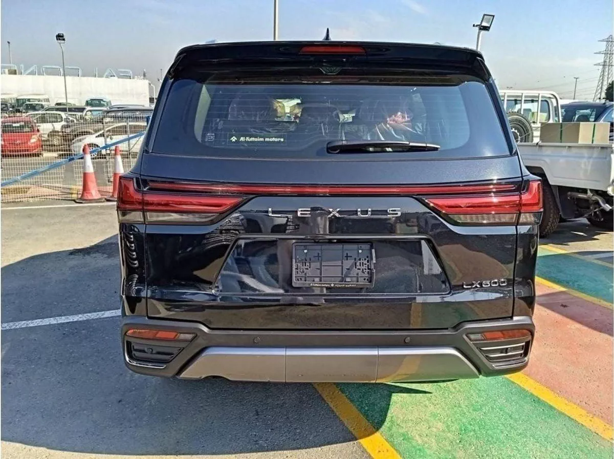 Lexus LX600 Signature LEXUS LX 600 SIGNTURE BLACK/RED-5-0