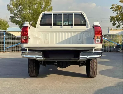 Toyota Hilux BASIC DOUBLE CABIN / 2.4L DIESEL A/T / CHROME HANDLE & REAL CHROME BUMPER (CODE # HD)-4