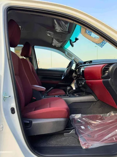 Toyota Hilux BASIC DOUBLE CABIN / 2.4L DIESEL A/T / CHROME HANDLE & REAL CHROME BUMPER (CODE # HD)-7