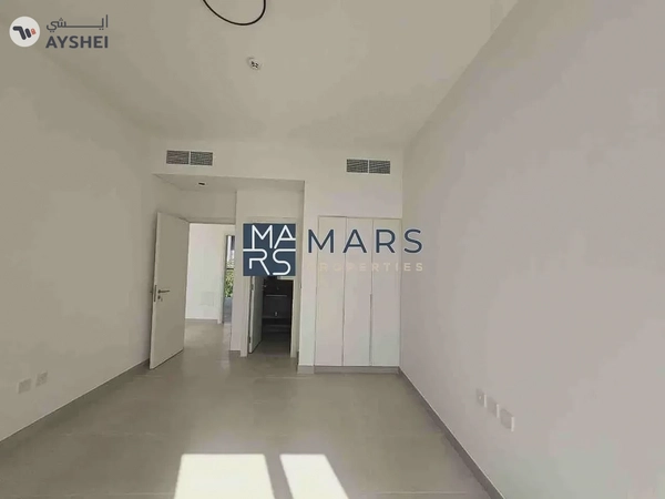 SPACIOUS | Big Lyout | Prime Location