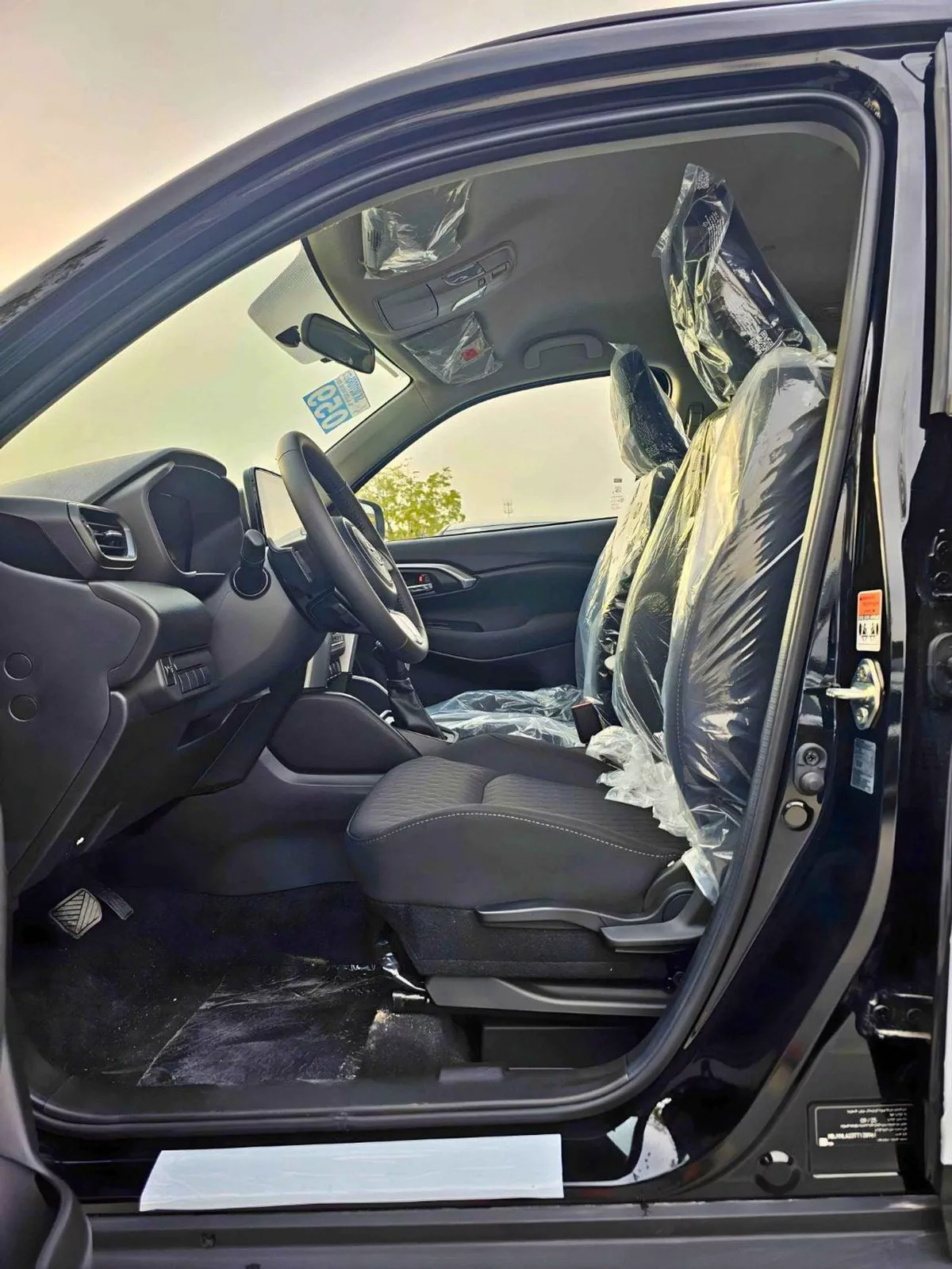 Toyota Urban Cruiser GLX NEODRIVE / 1.5L PETROL V4 / PUSH START / DVD+CAMERA (CODE # UB3)-9-0
