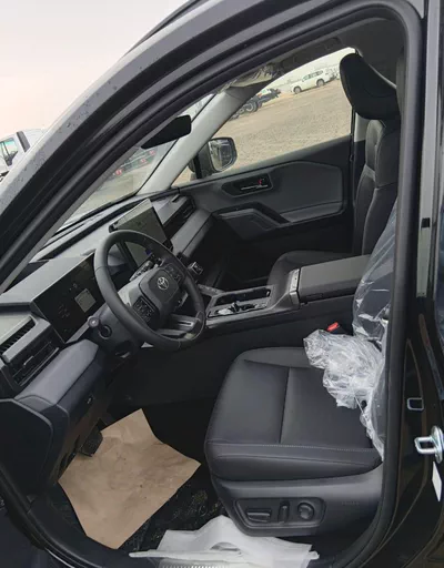 TOYOTA RAV4 LIMITED 2.5L HYBRID 2026-8