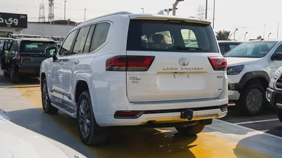 2026 / Toyota Land Cruiser VXR 3.5L HYBRID GCC Specs-6