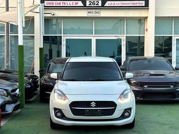 SUZUKI SWIFT 2024 GCCFULL OPTION ORIGINAL PAINT PERFECT CONDITION FULL SERVICE