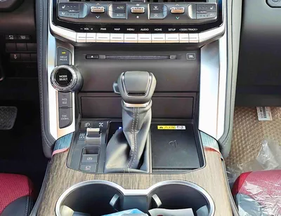 Toyota Land Cruiser VXR 3.3L Diesel Top Variant With RADAR | HUD | BIG DVD | JBL | GCC Specs (CODE # VXR-Z)-8