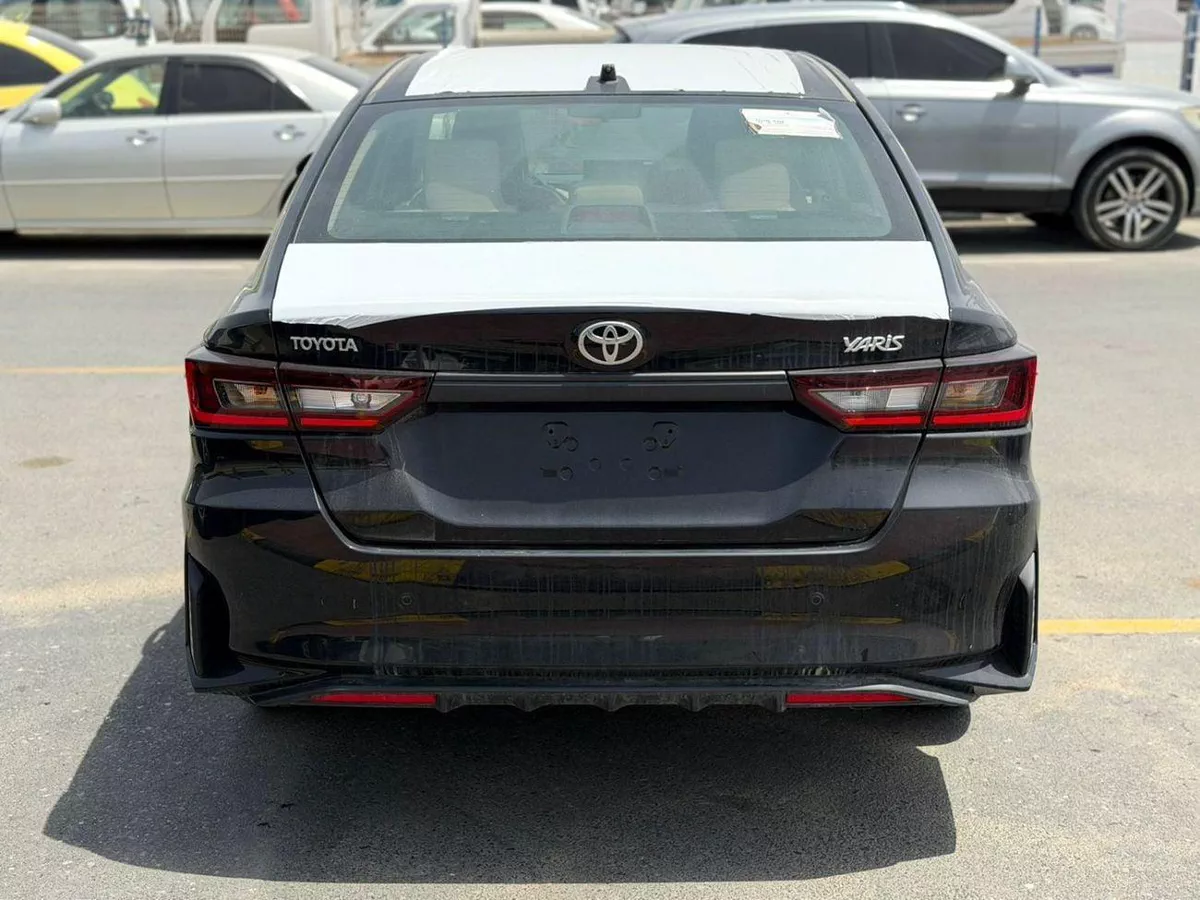 Toyota Yaris E TOYOTA YARIS 1.5CC SEDAN 2026-9-0