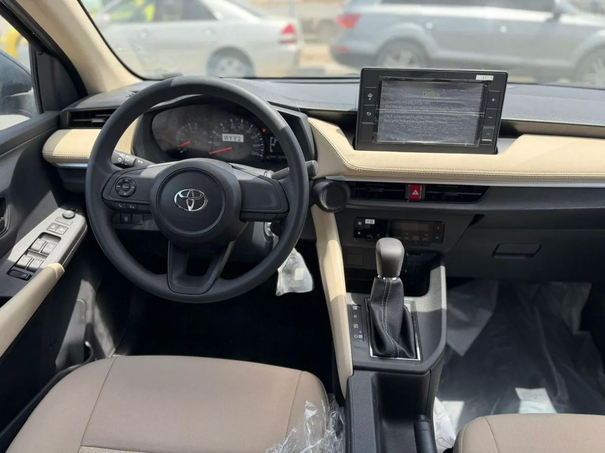 Toyota Yaris E TOYOTA YARIS 1.5CC SEDAN 2026-3-0