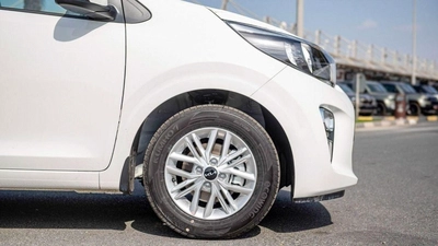 Kia Picanto 1.2P AT MY2023 – WHITE-9