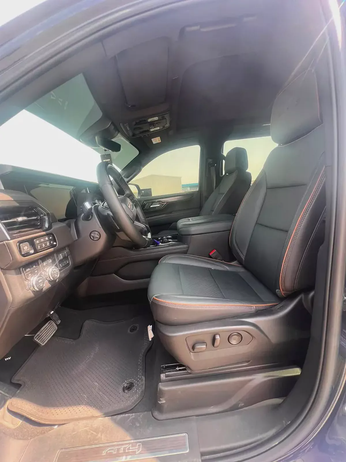 GMC Yukon AT4 4WD 6.2L V8 | AT4-11-11