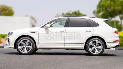 Bentley Bentayga 1-YEAR WARRANTY + SERVICE INCLUDED | IN-HOUSE FINANCING | 0% DOWNPAYMENT (BANK)-3