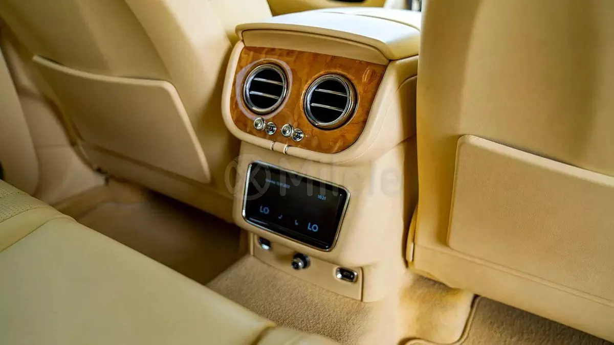 Bentley Bentayga 1-YEAR WARRANTY + SERVICE INCLUDED | IN-HOUSE FINANCING | 0% DOWNPAYMENT (BANK)-19-0